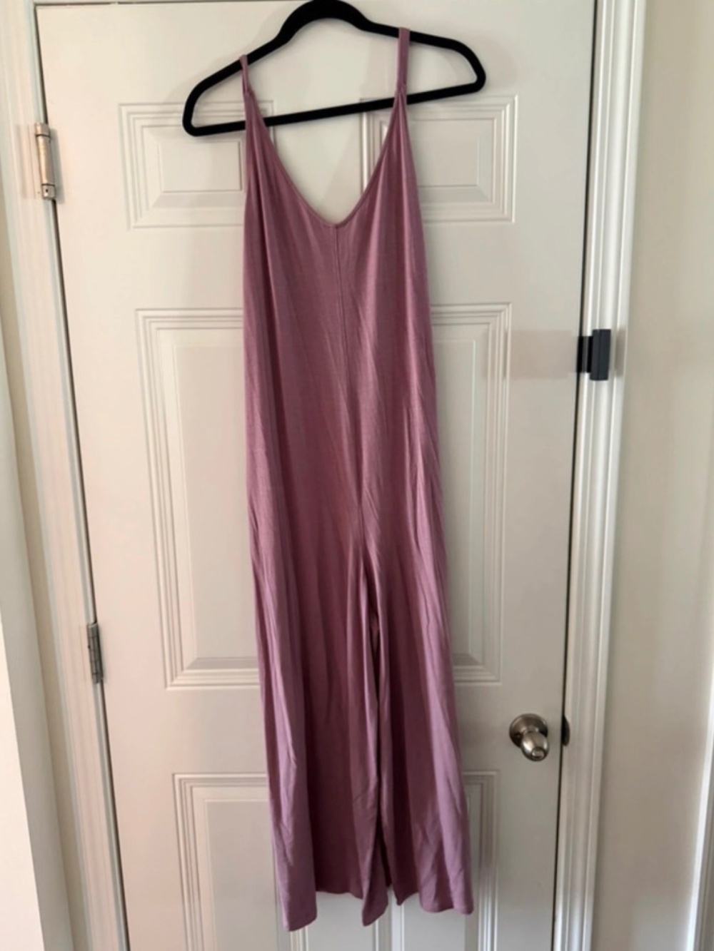 Athleta scooped v neck romper/jumpsuit